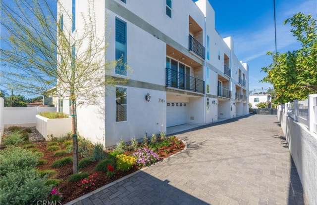 714 N Chestnut Avenue 1/2 photos photos