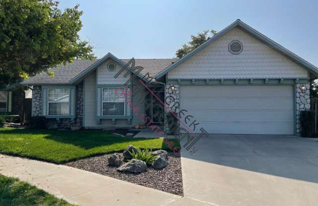 Home in Tulare photos photos