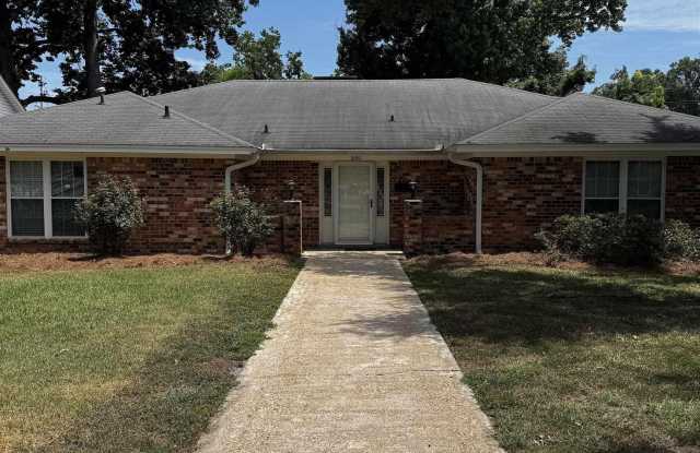 1800 OAKMONT STREET Gallery 1