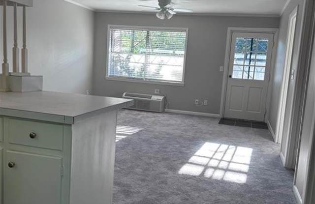 3200 Rockport Court Gallery 2