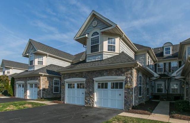 13877 GULLANE DR - 13877 Gullane Dr, Woodbridge, VA 22191