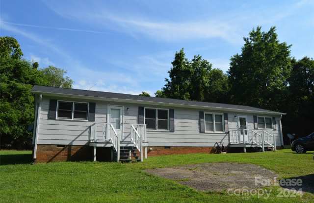135 Sherrill Lane - 135 Sherrill Lane, Davie County, NC 27028
