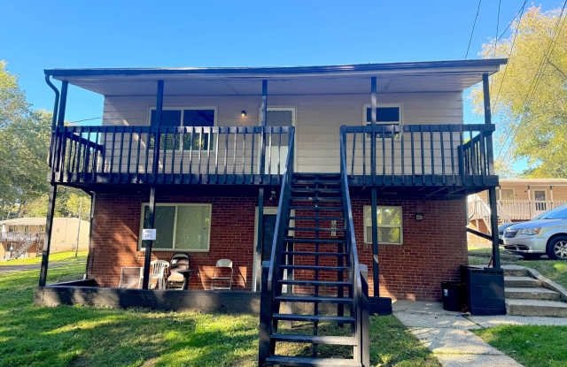 Beautifully Updated 2-Bedroom Apartment – Available Now! Gallery 1