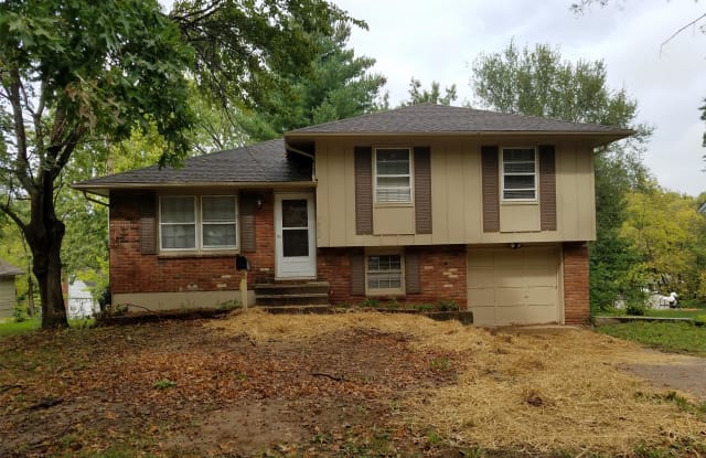 9804 E 51st Terr - 9804 East 51st Terrace, Kansas City, MO 64133