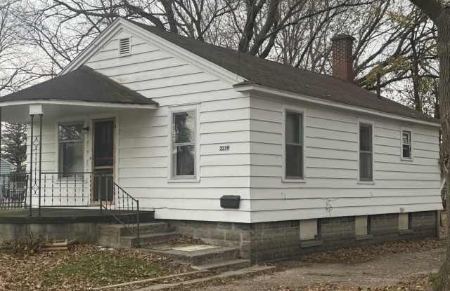 2236 King St Gallery 2