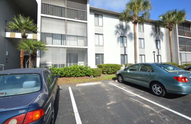 SANFORD: 2 Bed/2 Bath, 1st floor condo at Pine Ridge Club AVAILABLE AUGUST 21st! photos photos