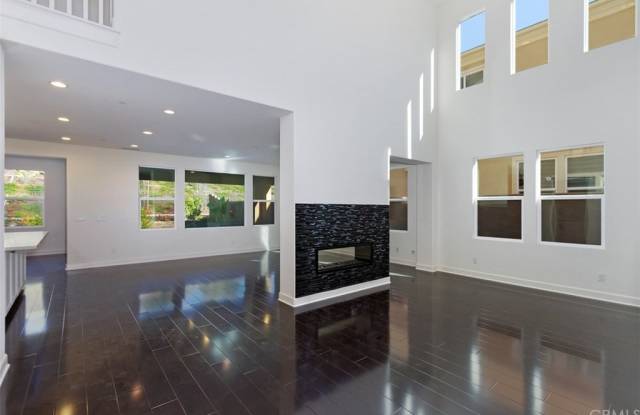 2837 Alamitos Road Gallery 3
