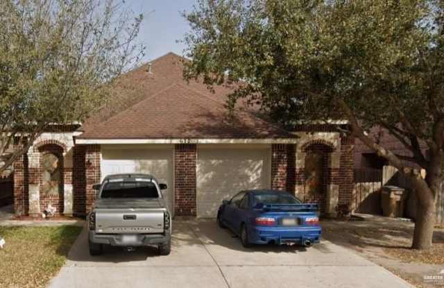 612 Jade Street unit: 2 photos photos