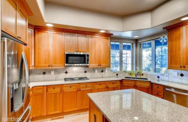 10026 S Shadow Hill Dr Gallery 4