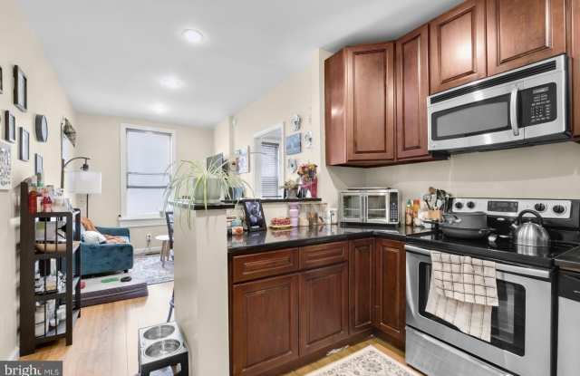 619 S 16TH STREET - 619 South 16th Street, Philadelphia, PA 19146
