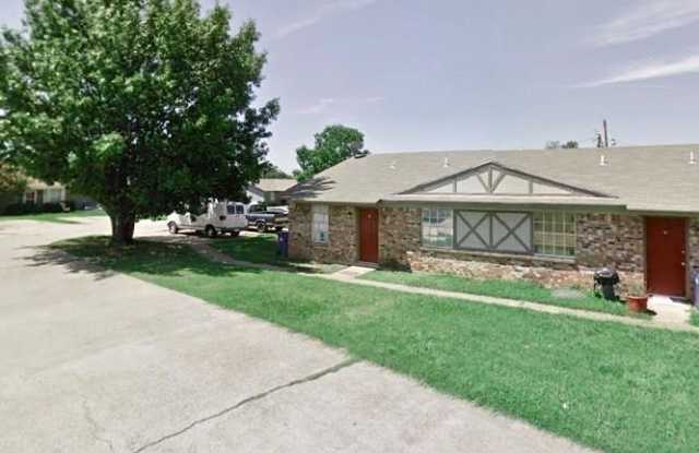 201 Pine Meadow Drive - 201 Pine Meadow Drive, Kennedale, TX 76060