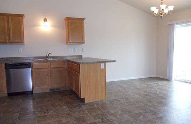 3 Bed 3 Bath Twin Home Gallery 4