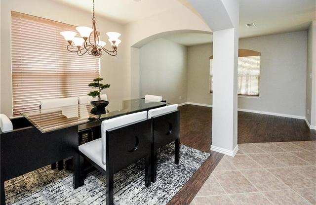 10105 Sanden Drive Gallery 4