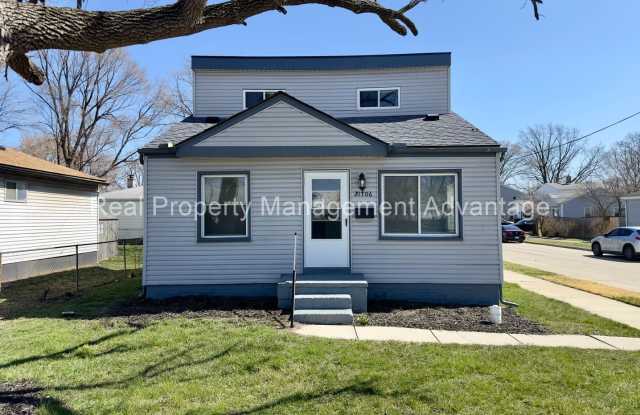 Beautifully Updated 3-Bedroom with Large Open Upstairs! photos photos