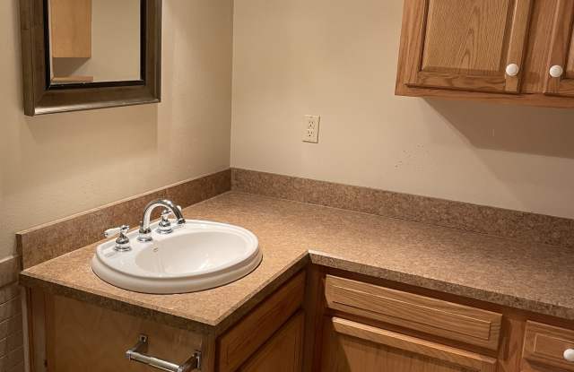 1009 W 47th-B photos photos