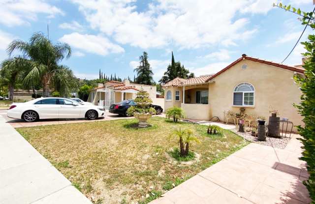 1374 E Garfield Avenue Gallery 2