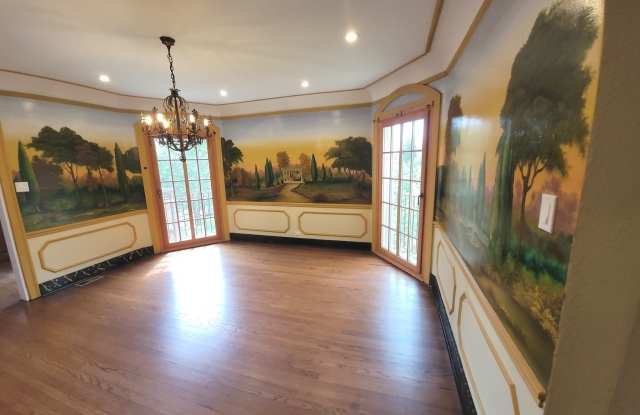 2151 W Granville Avenue Gallery 4