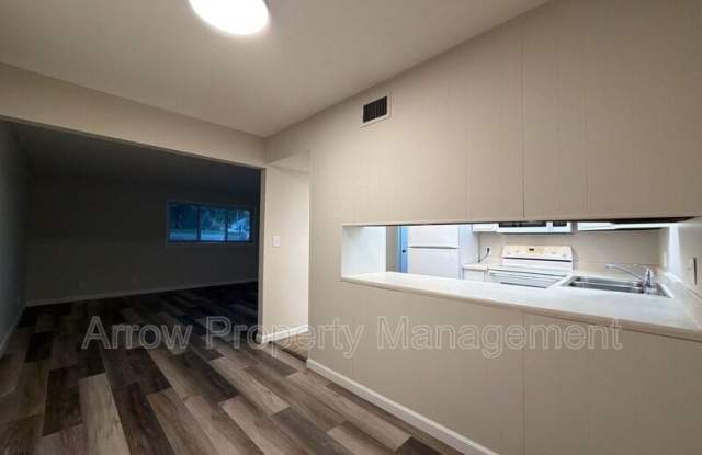 515 N 13th Street-101 Gallery 3