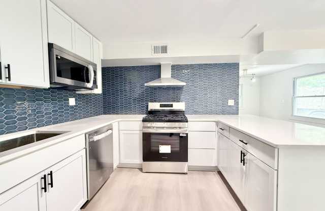 1132 S 33rd Street photos photos