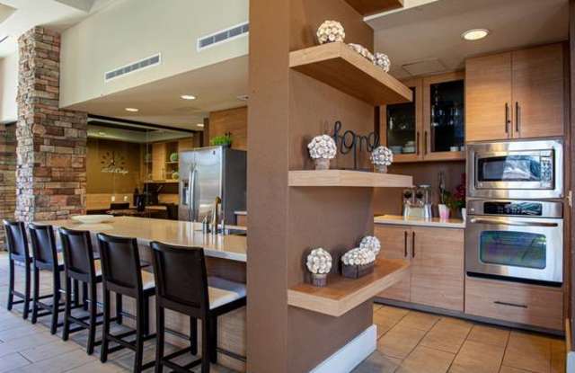 Rock Ridge Apartments Gallery 2