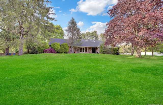 1719 Cedar Swamp Road photos photos