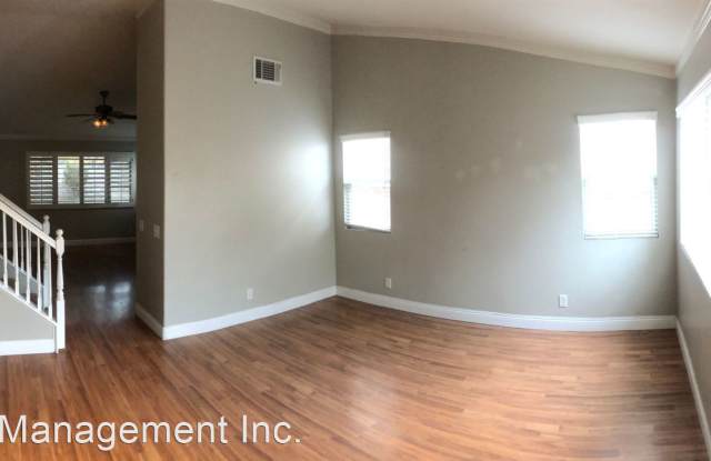 112 Tamarack Drive Gallery 3
