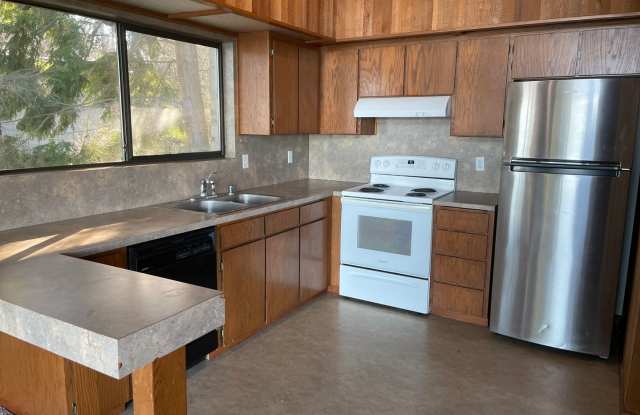 Comfortable View Home in Greenbank! Gallery 4