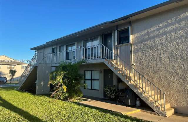 15354 SW 72nd St photos photos