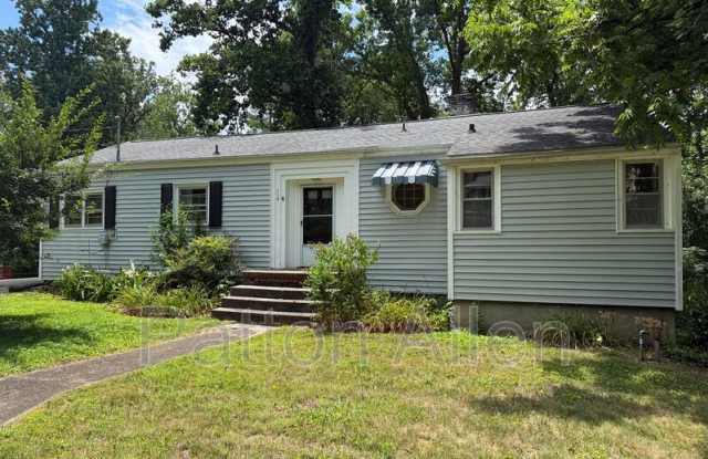 110 Locust Ct photos photos