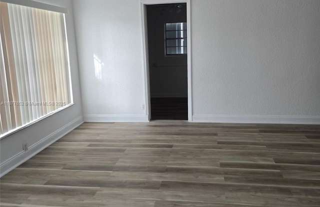 9165 SW 18th St photos photos