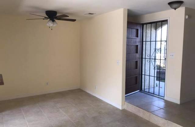 15238 Ramona Boulevard Gallery 3