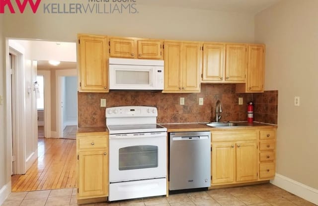 1902 Massachusetts - 1902 Massachusetts Ave, Cambridge, MA 02140