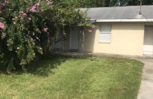 124 18th St NW - 1 - 124 18th St NW, Ruskin, FL 33570