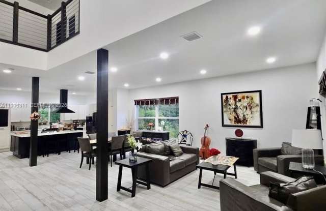 2019 Harbor View Cir photos photos