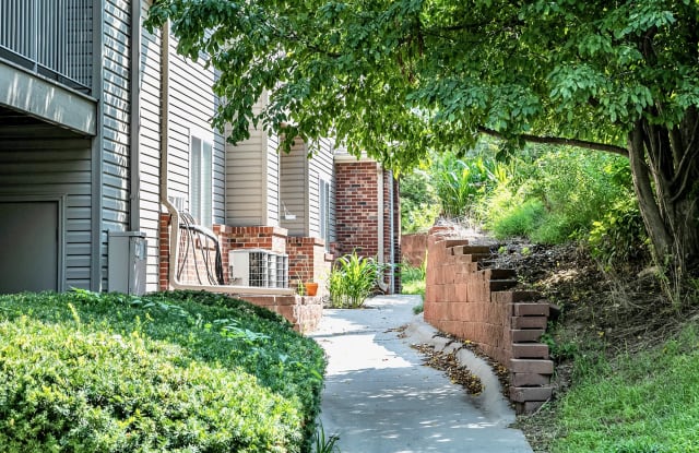 Deer Park Apartments Gallery 2