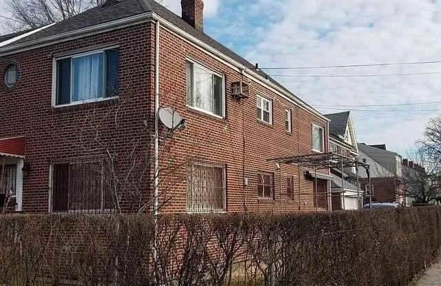 8419 150th Street unit: 2Nd Fl photos photos