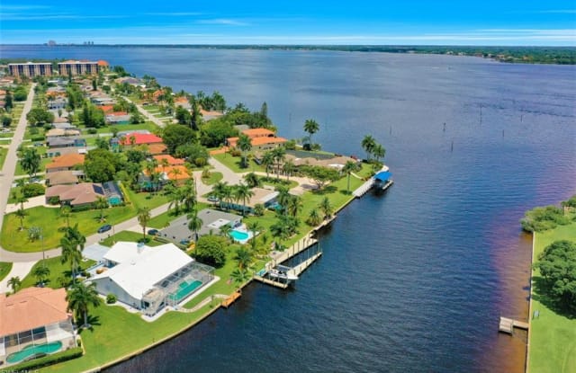 2006 SE 47th ST - 2006 Southeast 47th Street, Cape Coral, FL 33904