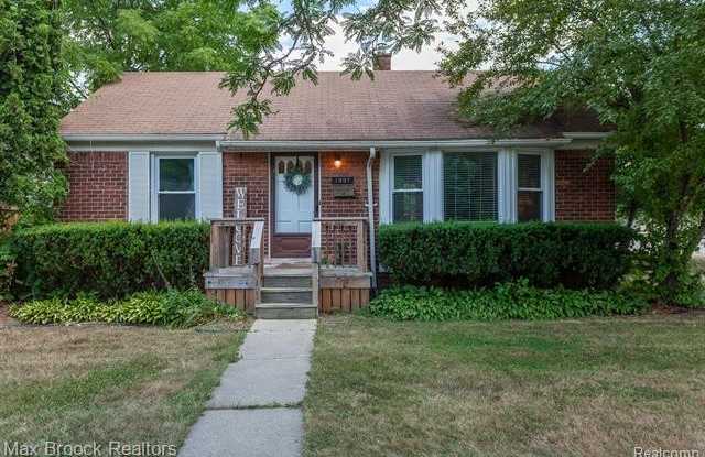1997 HENRIETTA Street - 1997 Henrietta Street, Birmingham, MI 48009