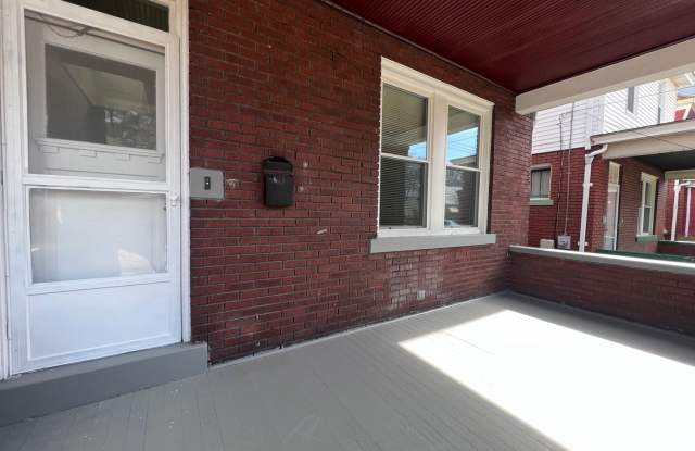 2BR 2 Bath house with detached 2 door garage! photos photos 2BR 2 Bath house with detached 2 door garage! photos photos