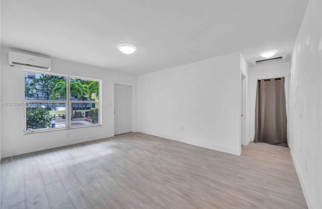 1125 NE 80th St Gallery 2