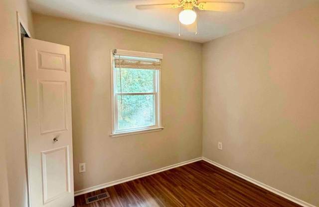 8416 RED ASH Court Gallery 2