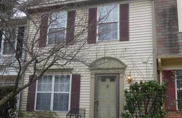 7721 WOLFORD WAY - 7721 Wolford Way, Lorton, VA 22079