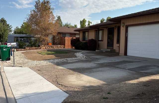 Perfect Location- Open Floor Plan 3 Bedroom, 2 Bathroom House with Garage photos photos