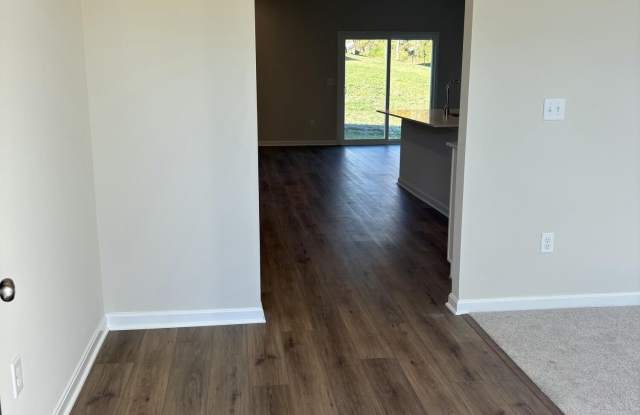 6909 Oak Rock Dr Gallery 2