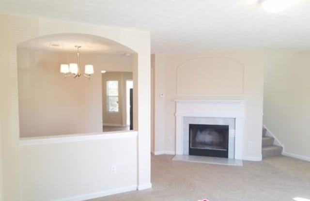 4000 Robin Cir Gallery 2
