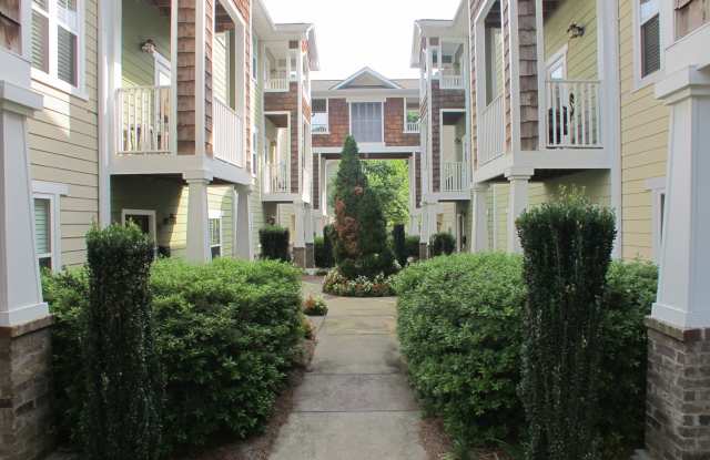 Pristine 3 Story Townhome in Cedar Gables! Gallery 3