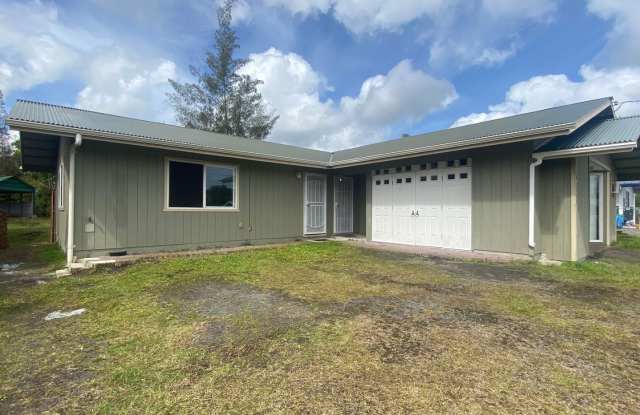 Spacious 3-Bedroom Home with Bonus Studio in Ainaloa - 16-2124 Vista Drive, Ainaloa, HI 96778