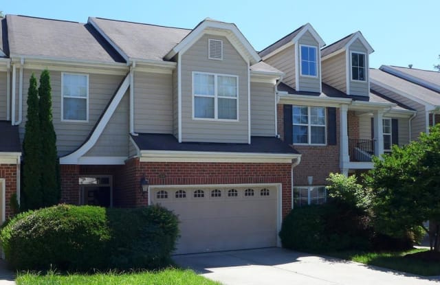 206 Chateau Place - 206 Chateau Place, Chapel Hill, NC 27516