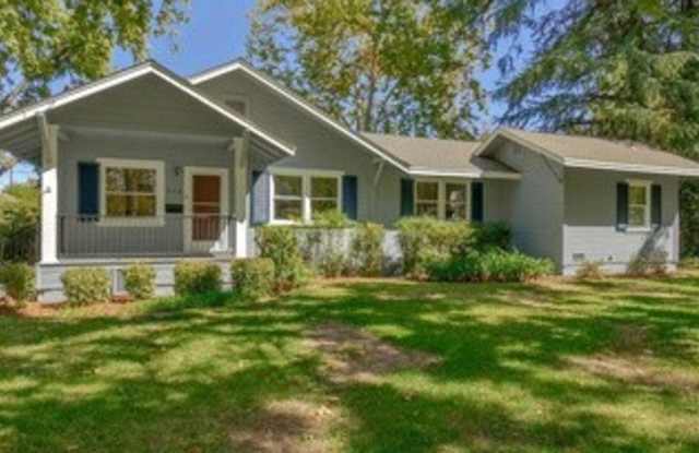 Charming Home next to Co-Op photos photos