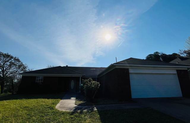 103 Heather Ln - 103 Heather Lane, Russellville, AR 72802